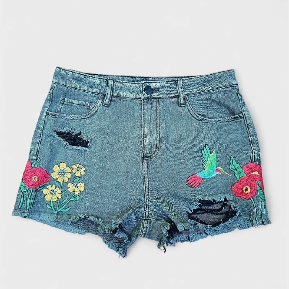 Design Lab Lord & Taylor Grey Jean Shorts with Distressed Hem and Embroidery.